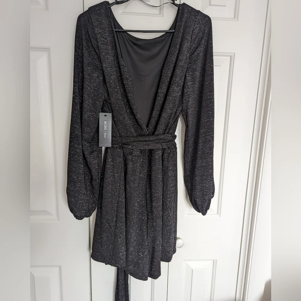 BCBG Paris Women's Sparkly Tied Waist Romper with Split Sleeves size L. - Picture 3 of 12